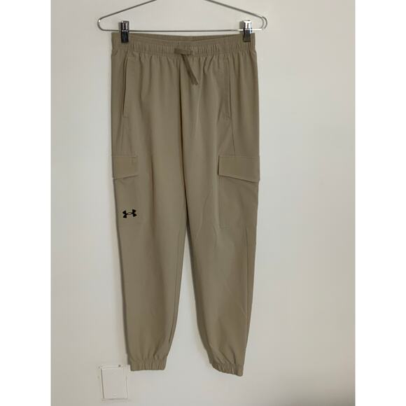 Under Armour Khaki Light weight Joggers size youth‎ large - Picture 1 of 3